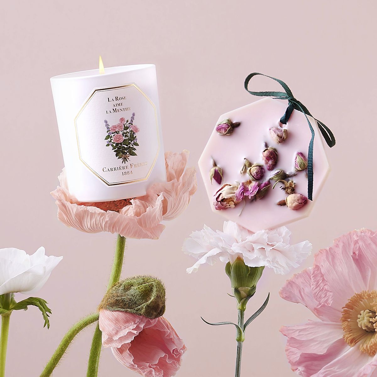 
                  
                    La Rose aime la Menthe Candle
                  
                